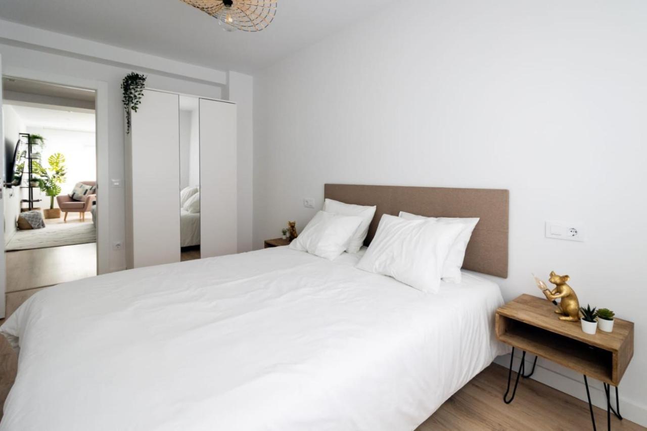 Lujoso Apartamento Entre 2 Playas Con Garaje, Wifi Gijón Exterior foto