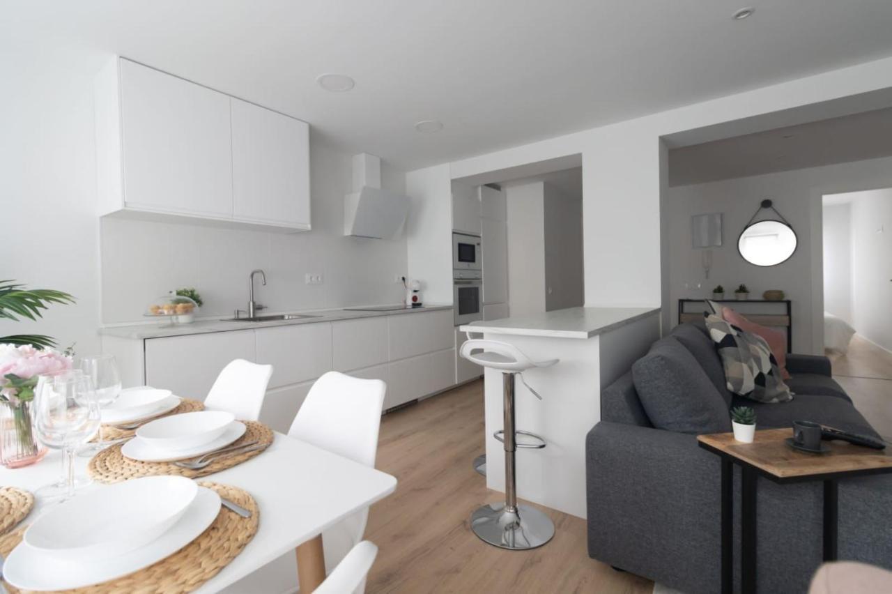 Lujoso Apartamento Entre 2 Playas Con Garaje, Wifi Gijón Exterior foto